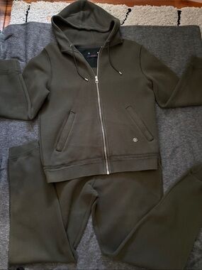 Louis Vuitton Olive Green Zip-Up Hoodie & Sweatpants Set (M)
